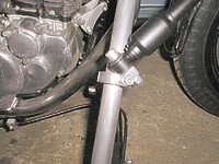 Lenkungsdämpfer an SR 500